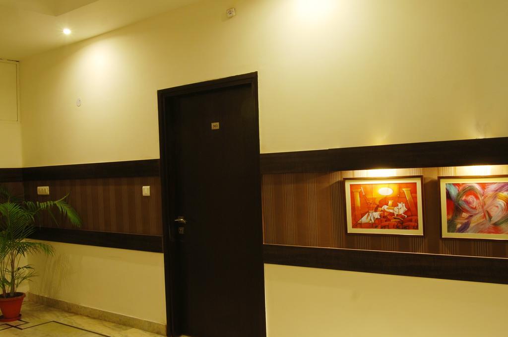 Hotel Deer Parkk New Delhi Eksteriør bilde