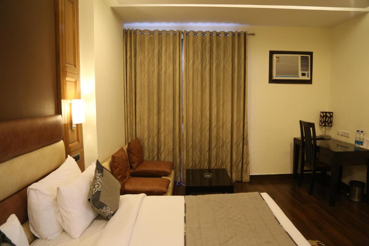 Hotel Deer Parkk New Delhi Eksteriør bilde
